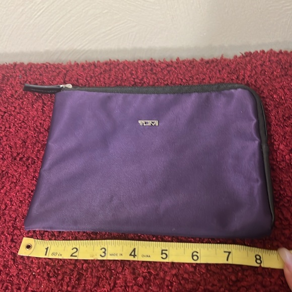 TUMI Bundle of 2 (1st Class Amenity Bags) Gray & Purple - Picture 10 of 13